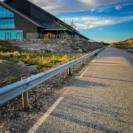 Austefjorden Hytte Ved Havet!